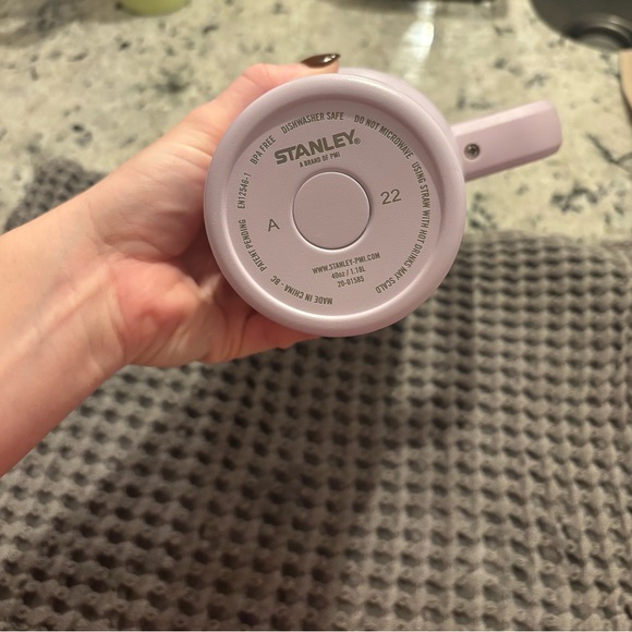 Stanley OG Orchid 40oz - Picture 3 of 6